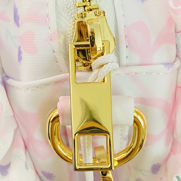 STONEY CLOVER LANE High Tea Printed Ruffle Heart Tote - Picture 3 of 7